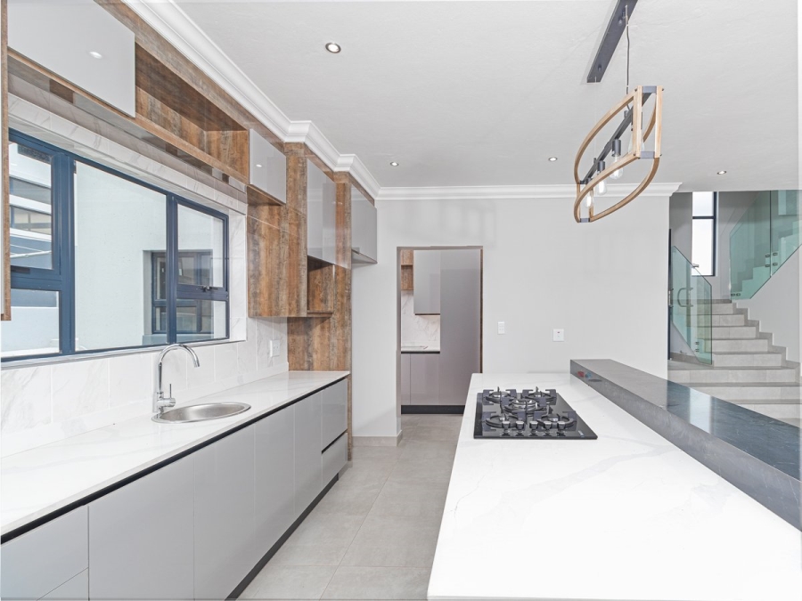 4 Bedroom Property for Sale in Xanadu Eco Park North West